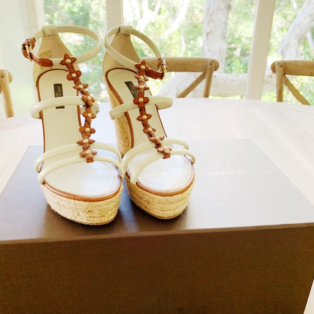Louis Vuitton • Espadrilles